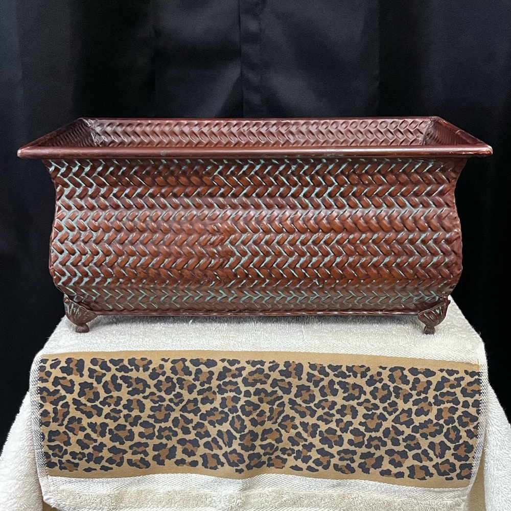 15” Metal Decorative Planter